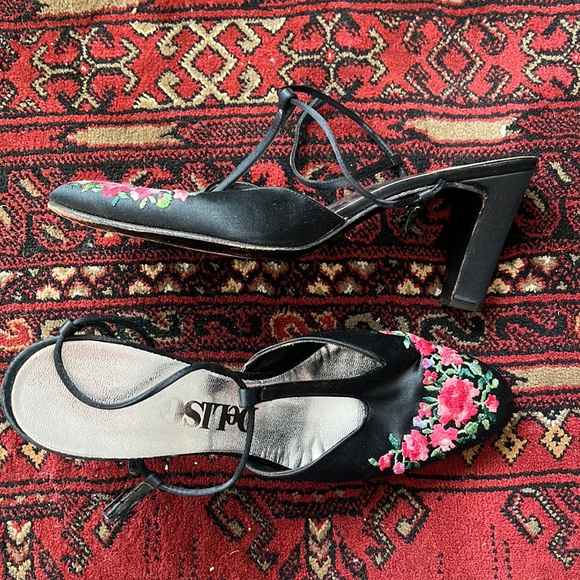 vintage mary jane pumps